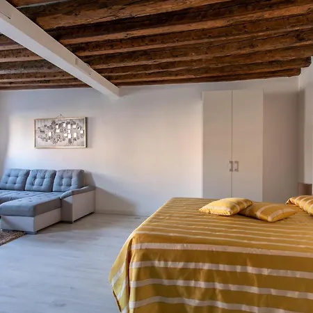 Canaletto Apartment Rialto-2